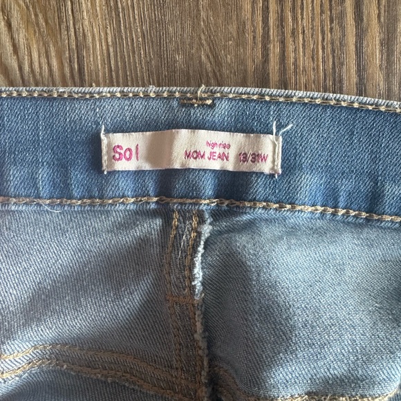 High Rise Mom Jean - Picture 5 of 5